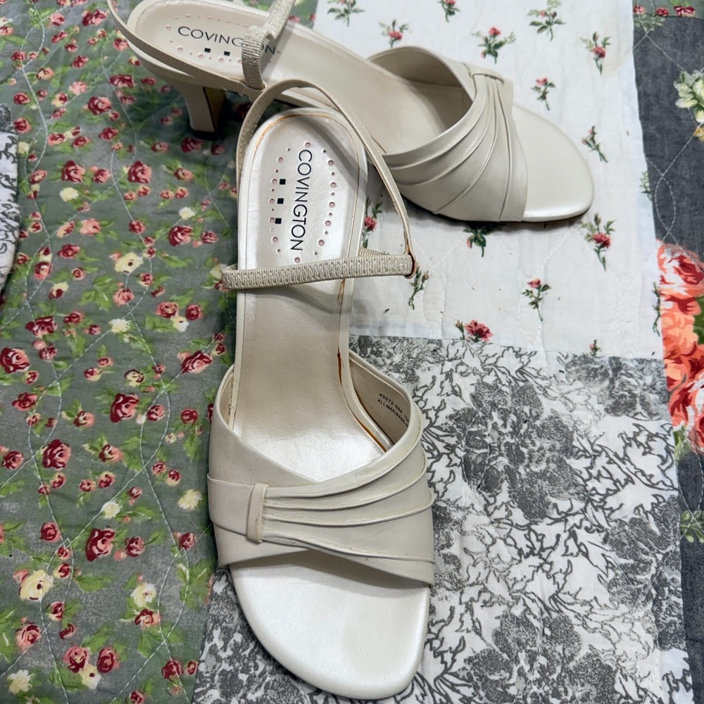 Covington Women's Elegant Cream Heels